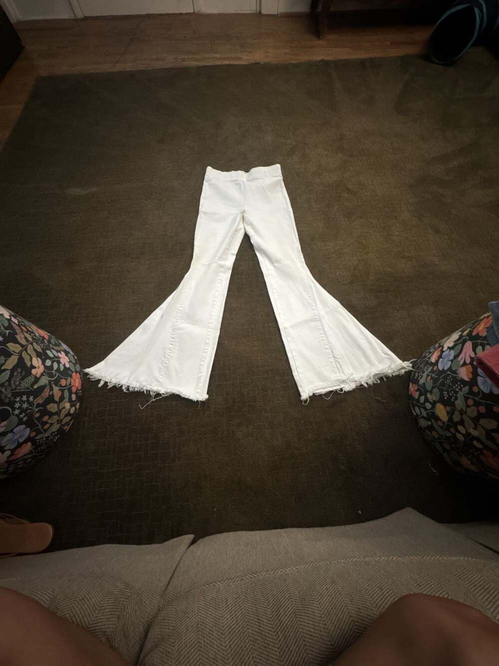 Jealous Tomato White Flare Pants with Raw Hem Size M